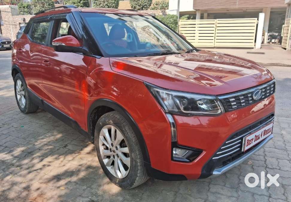 Mahindra Xuv300 W8 1.2 Petrol Dual Tone, 2019, Petrol