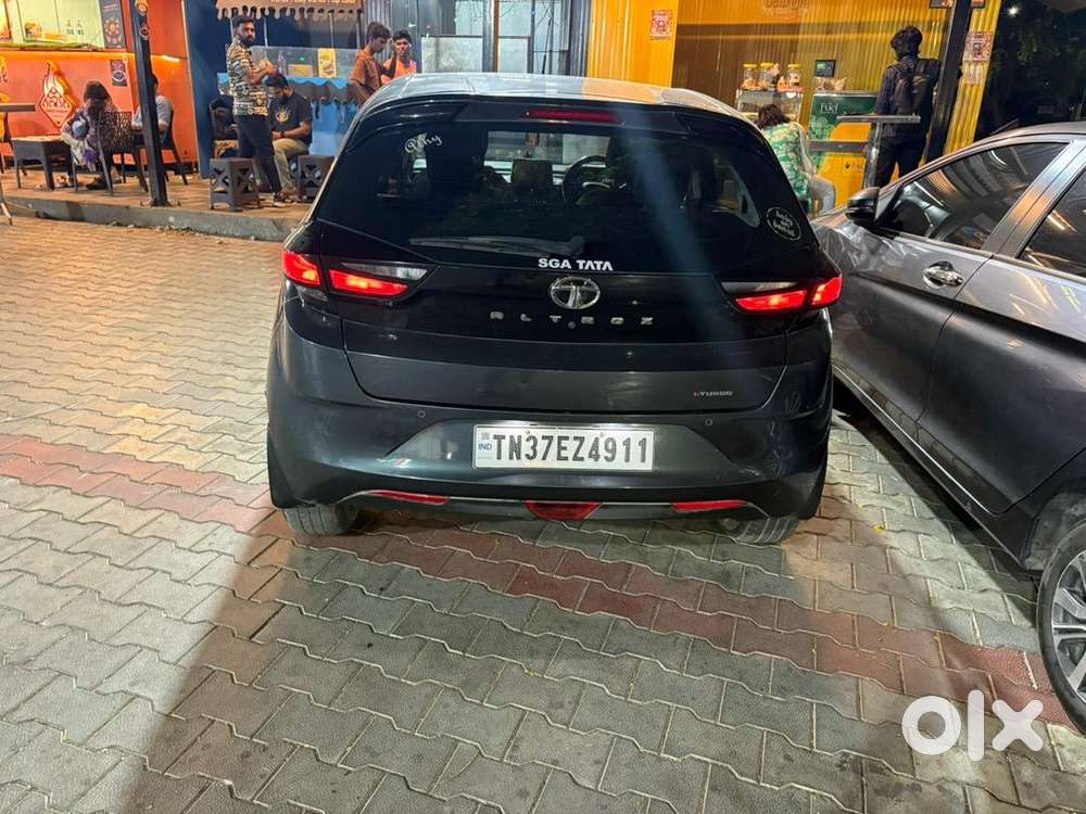 Tata Altroz Turbo Xz 2021  33k Km  Smart Key + Ira  Top Variant