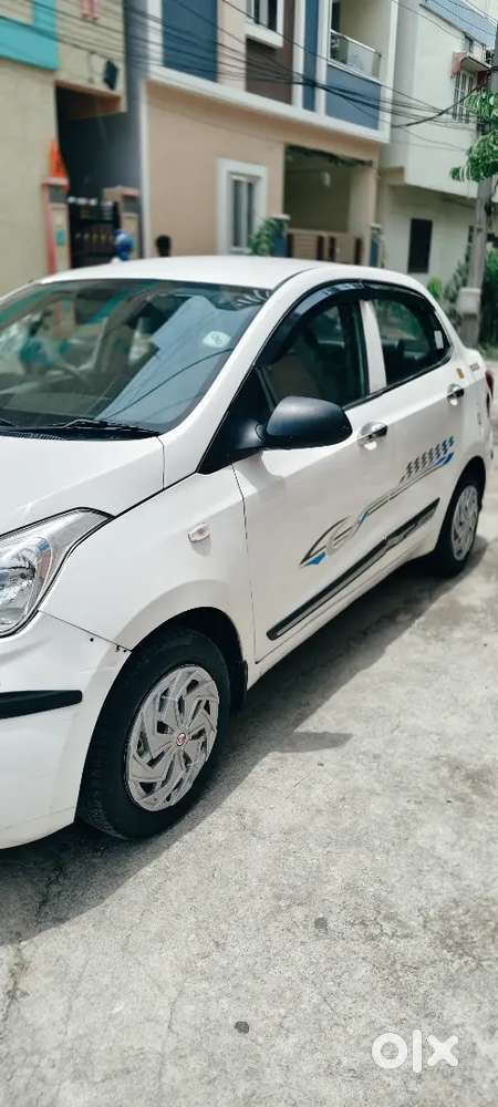 Hyundai Xcent Cng &. Petrol