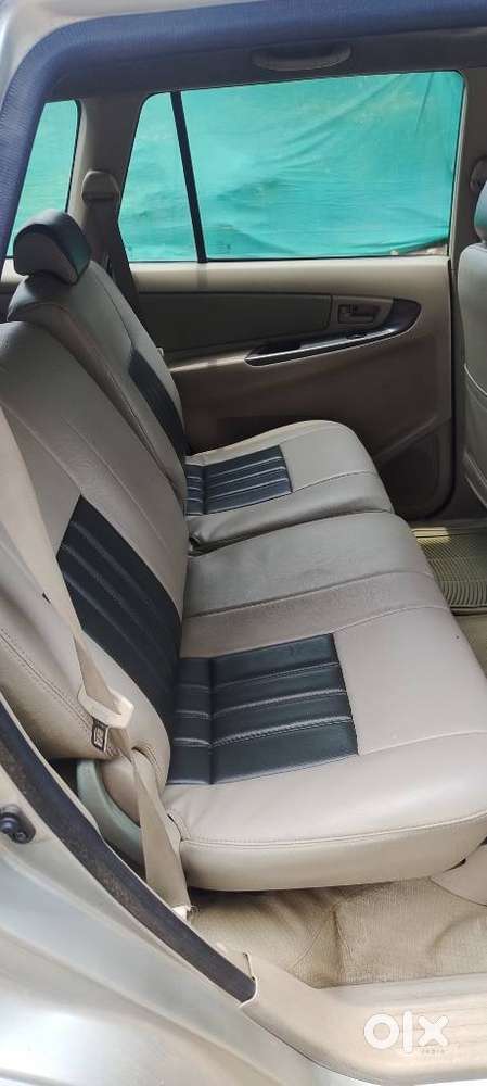 Toyota Innova 2.5 G (diesel) 7 Seater, 2005, Diesel