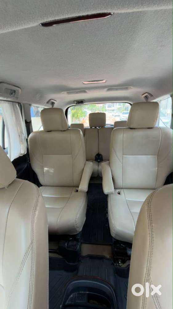 Toyota Innova Crysta 2.4 G Mt 7 Str, 2016, Diesel