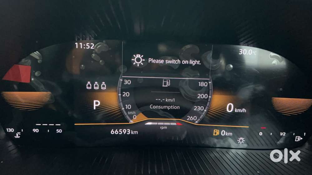 Skoda Slavia Style 1.0l Tsi At, 2023, Petrol