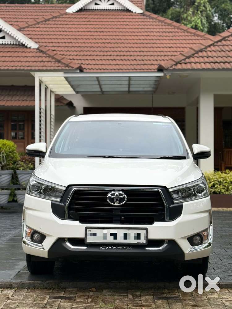 Toyota Innova Crysta 2.4 V 7 Str, 2023, Diesel