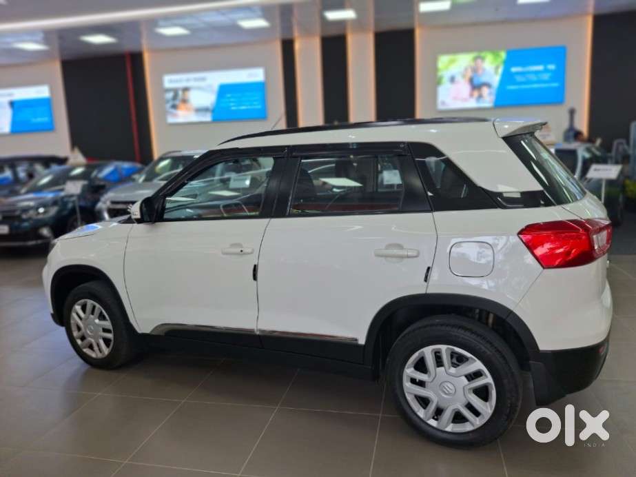 Maruti Suzuki Brezza 1.5 Vxi Smart Hybrid, 2021, Petrol