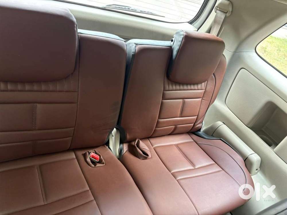 Toyota Innova 2.5 G (diesel) 8 Seater Bs Iv, 2012, Diesel