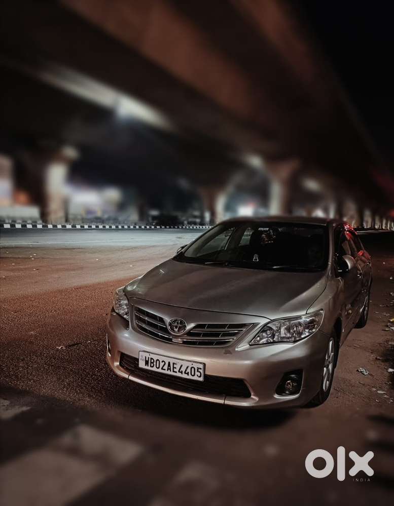 Toyota Corolla Altis 2013 Petrol Well Maintained