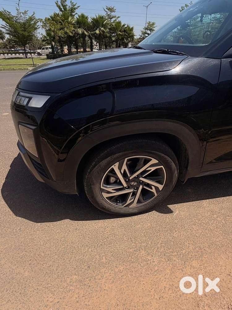 Hyundai Creta 2025 Sx Tech Automatic  Almost New, December 2025