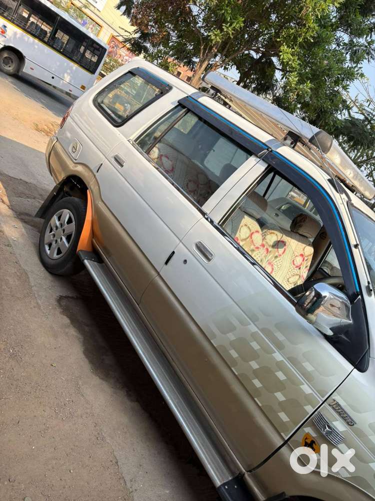 Chevrolet Tavera Neo 2014