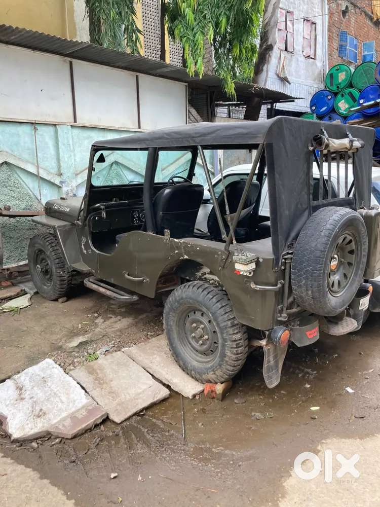 Mahindra Thar Roxx Diesel 1995
