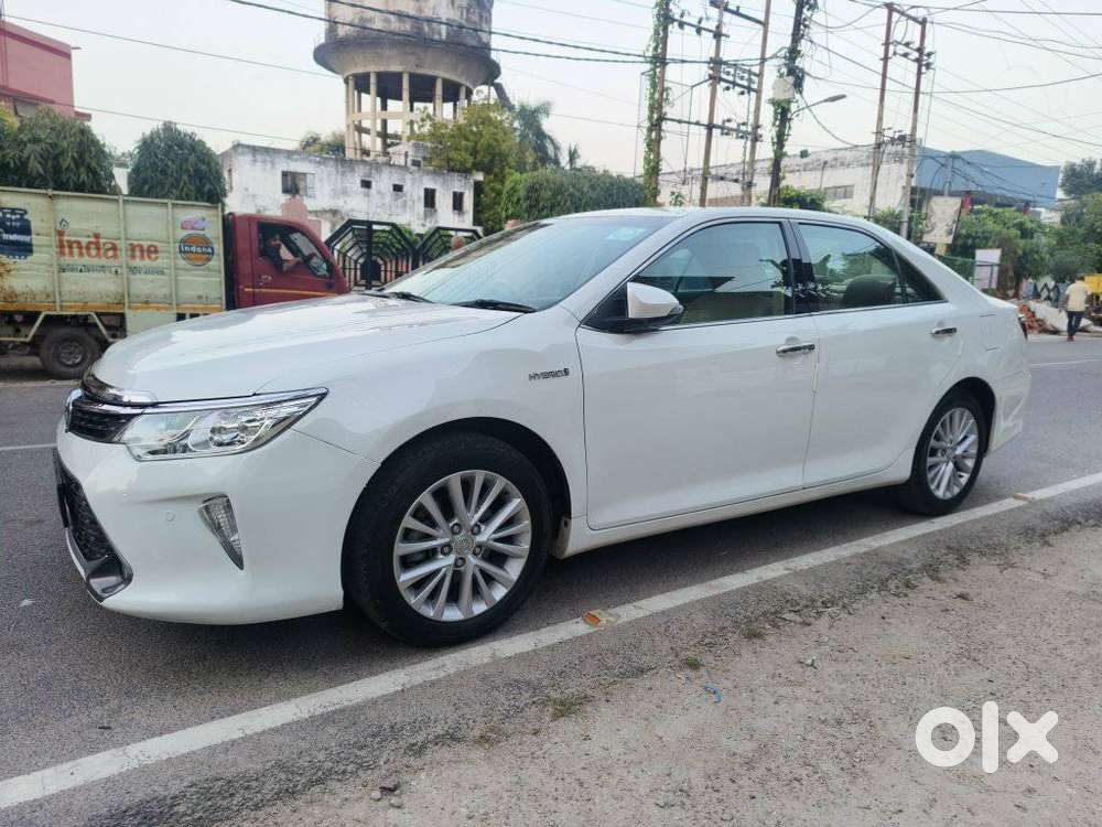 Toyota Camry 2.5 Hybrid, 2015, Petrol