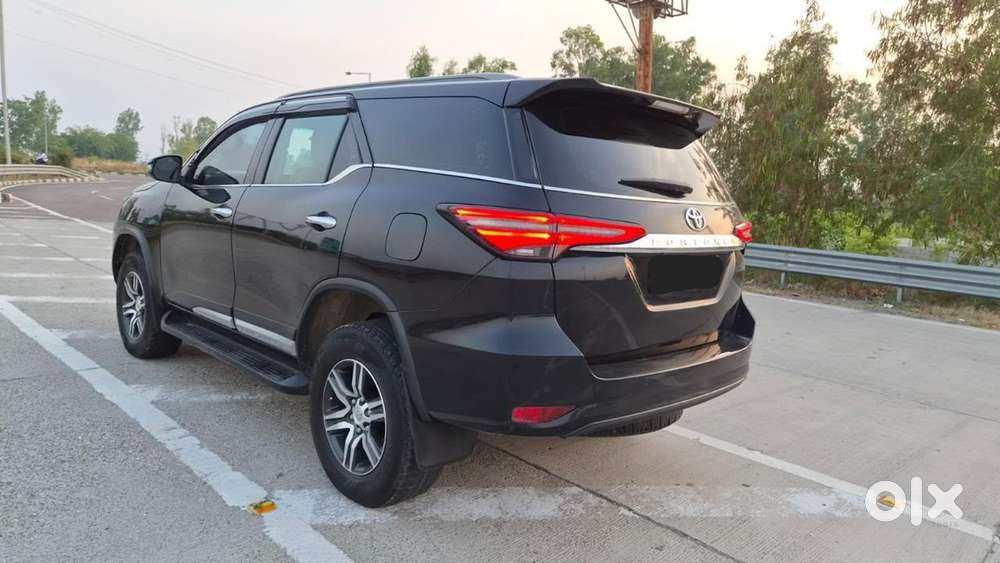 2023 Toyota Fortuner Diesel 4x2 At