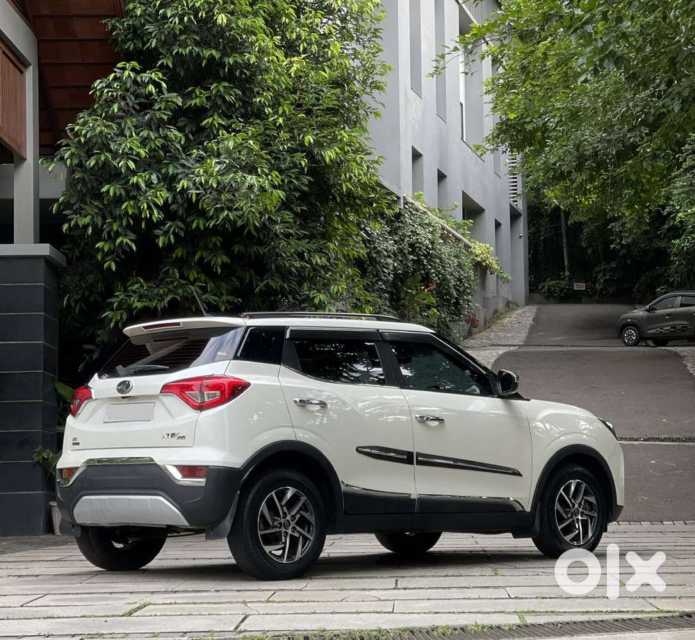 Mahindra Xuv300 W8 (o) 1.5 Diesel Amt, 2022, Diesel