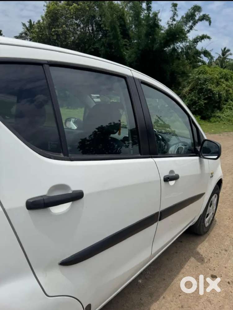 Maruti Suzuki Ritz Vxi 2014