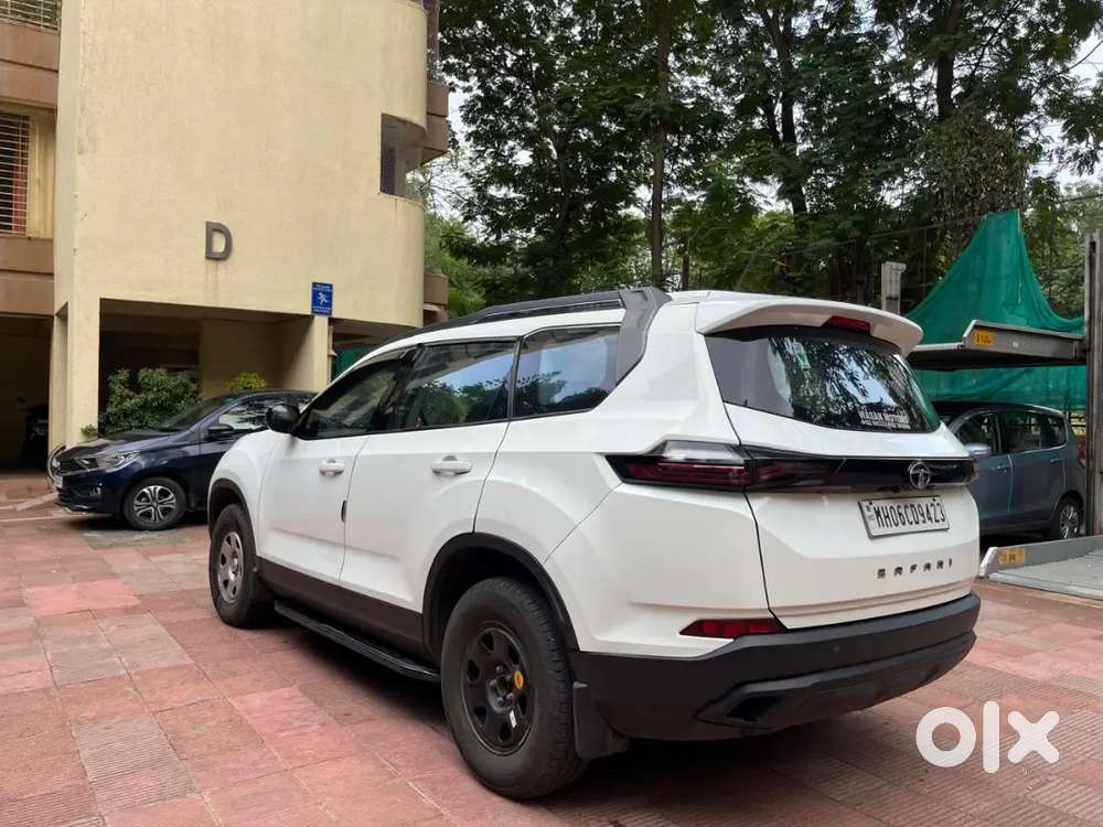 Tata Safari Adventure 2023 Deisel Panaromic Sunroof For Just 1200000