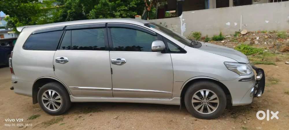 Toyota Innova Diesel 2015