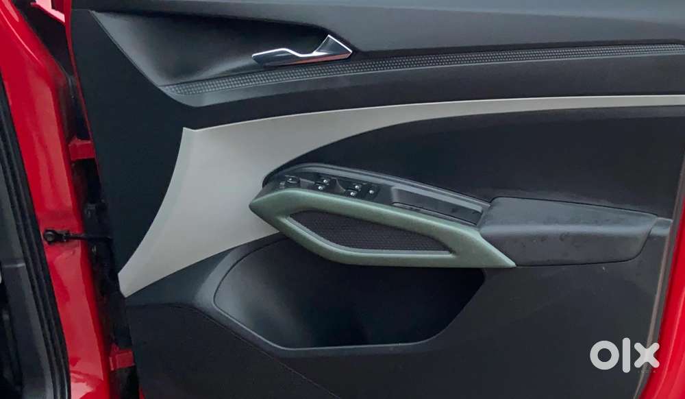 Skoda Kylaq Prestige, 2025, Petrol