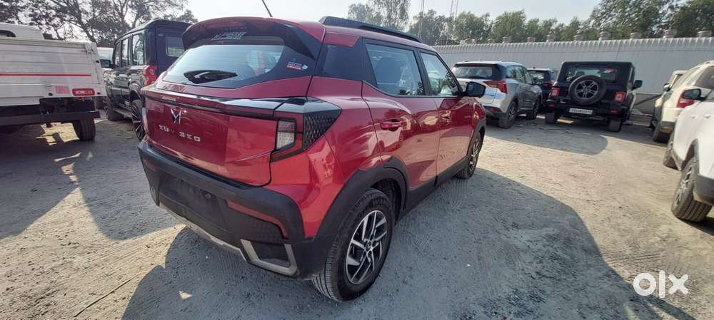 Mahindra Xuv 3xo Ax5 Pm At, 2024, Petrol