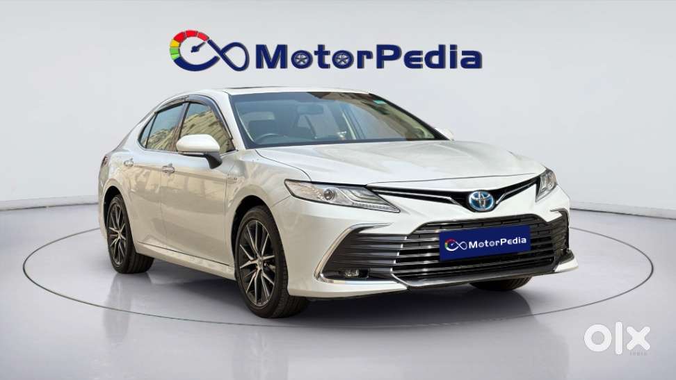 Toyota Camry 2.5 Hybrid, 2023, Petrol