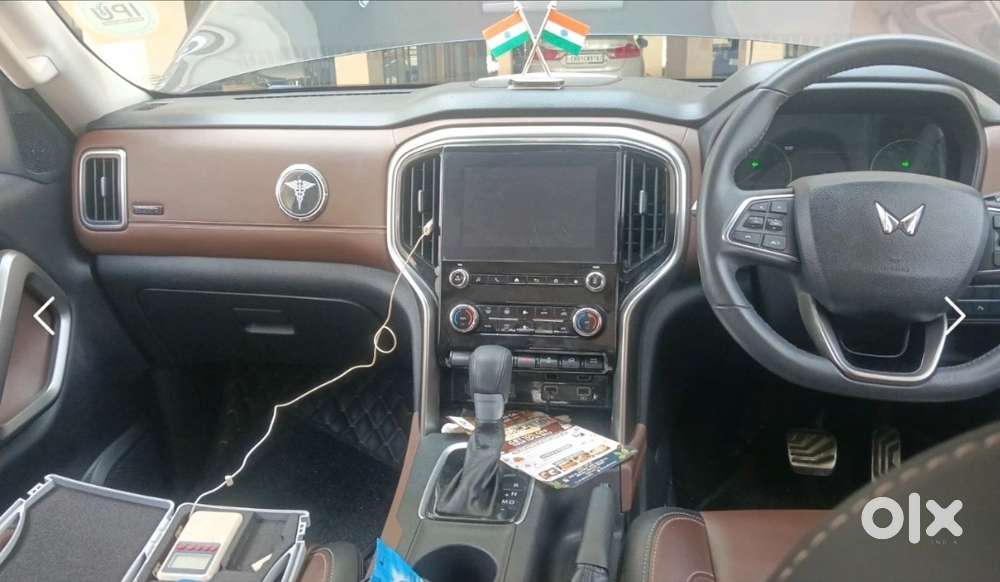 Brand New Mahindra Scorpion Z8l 2024,  Black