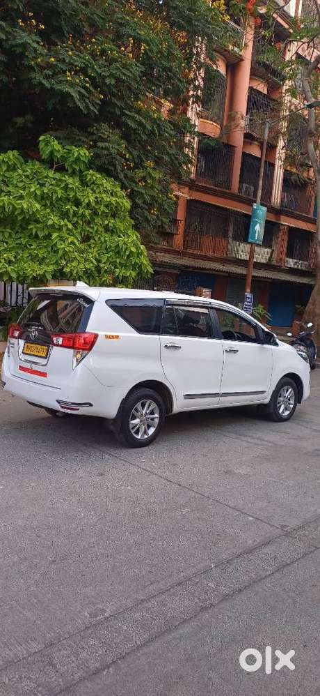 Toyota Innova Crysta 2.4 G Mt, 2023, Diesel