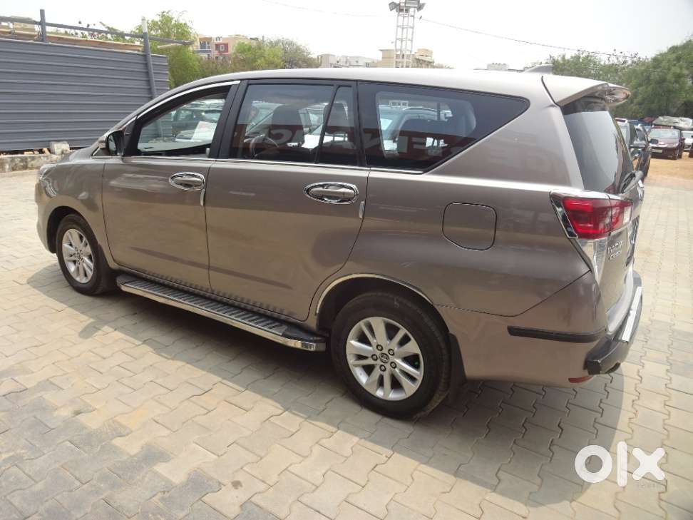Toyota Innova Crysta 2.8 Gx At, 2016, Diesel