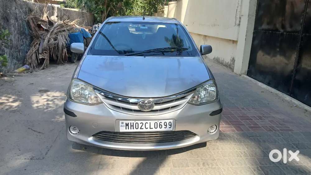Toyota Etios 2012 1.5g Petrol Silver Well Maintained