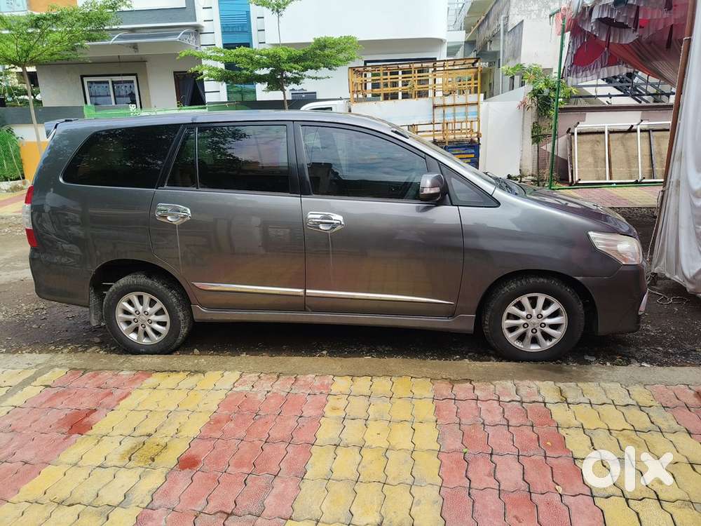 Toyota Innova Diesel 2014
