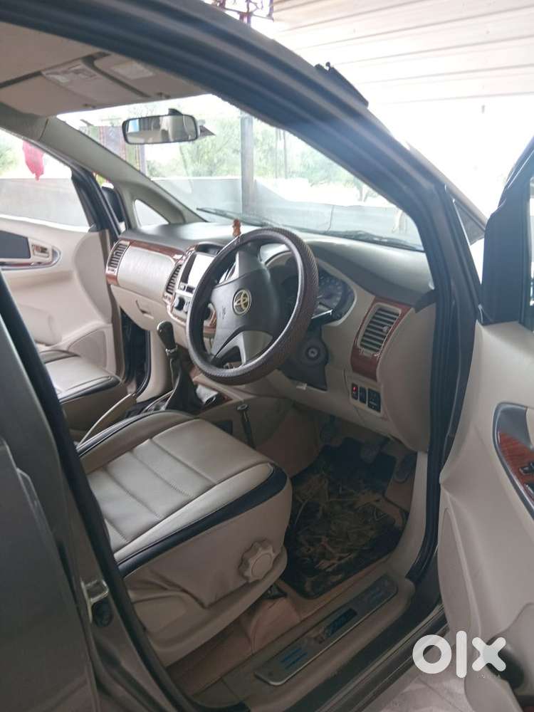2014 Toyota Innova Diesel Manual 7-seater