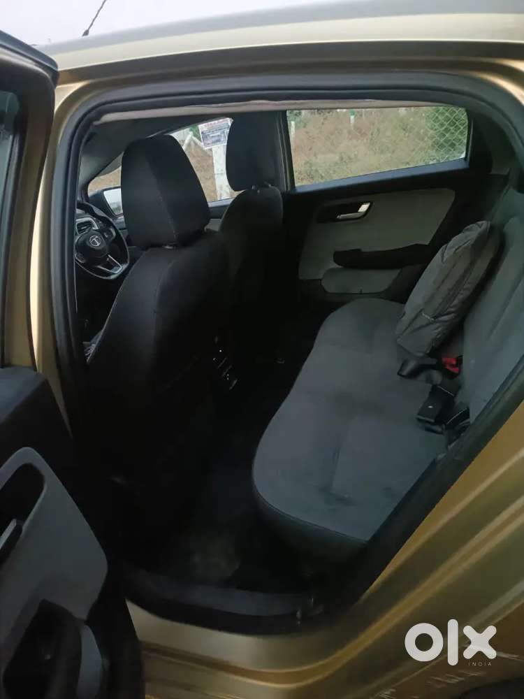 Tata Altroz Top End Petrol Model Available For Sale