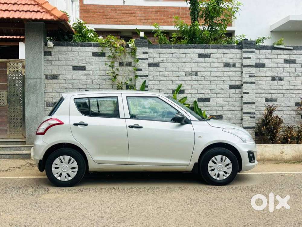 Maruti Suzuki Swift Lxi Option, 2017, Petrol