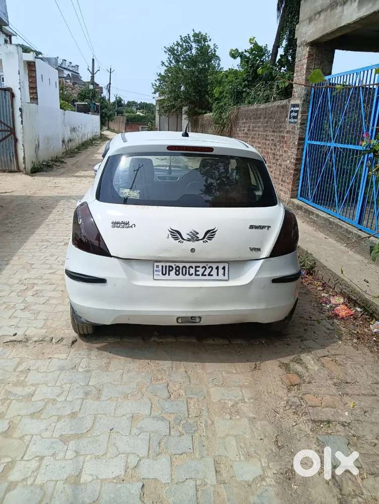 Maruti Suzuki Swift 2012 Diesel 123000 Km Driven