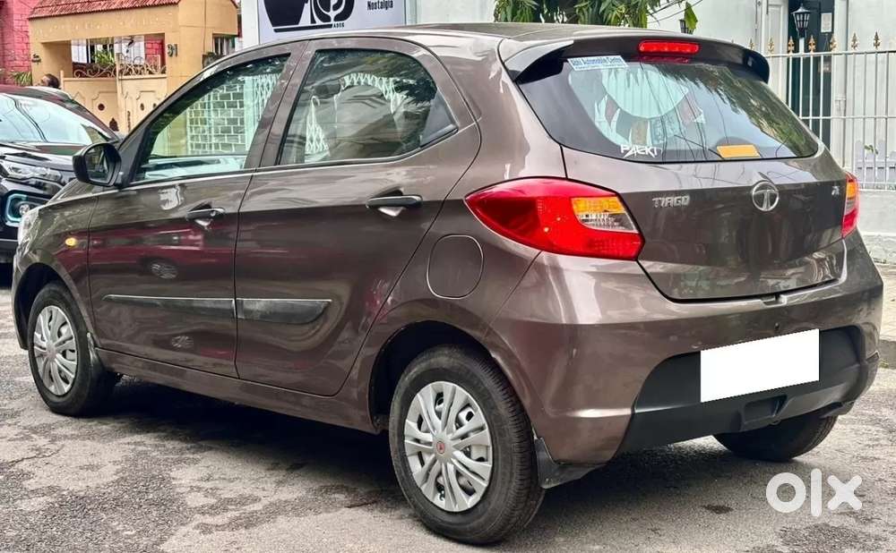 Tata Tiago Xe, 2018, Petrol