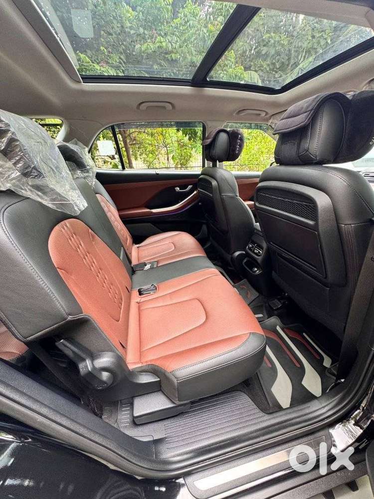 Hyundai Alcazar 2.0 Signature (o) Petrol At 7 Str, 2022, Petrol