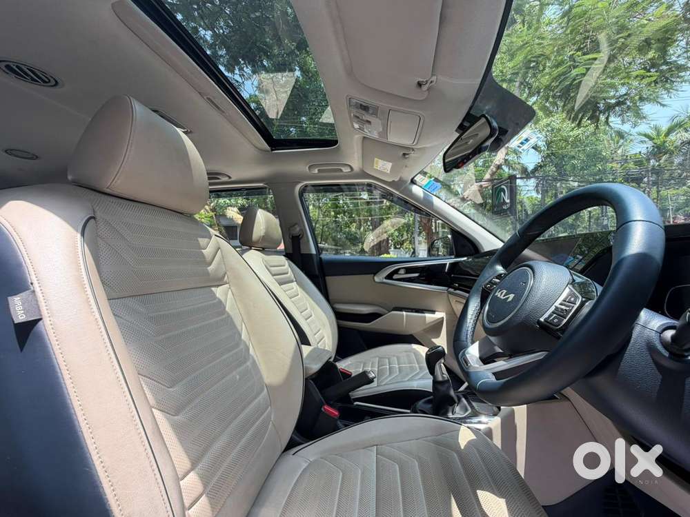 Kia Carens 1.5 Luxury Plus Turbo 7 Str, 2022, Petrol