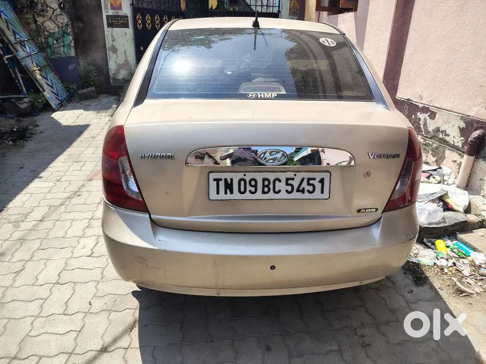 Hyundai Verna 2010 Petrol Manual