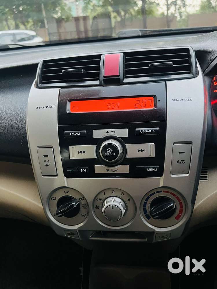 Honda City V Mt Exclusive, 2010, Petrol