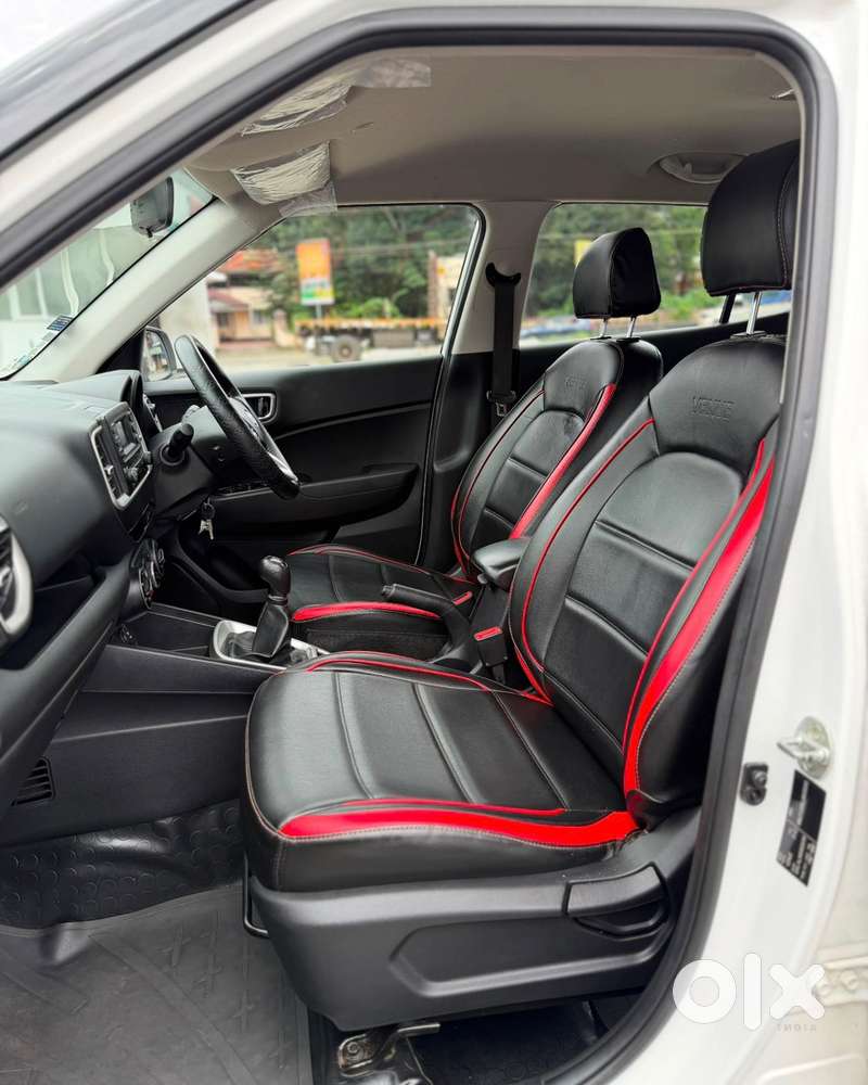 Hyundai Venue Petrol Manual 2020 Year