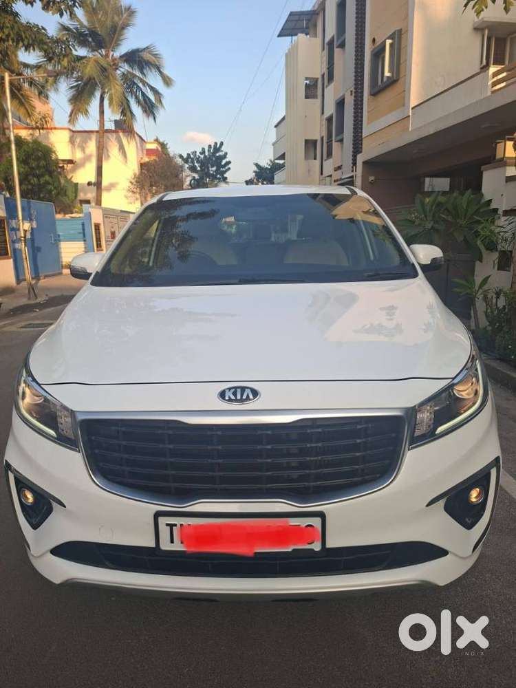 Kia Carnival Premium, 2021, Diesel