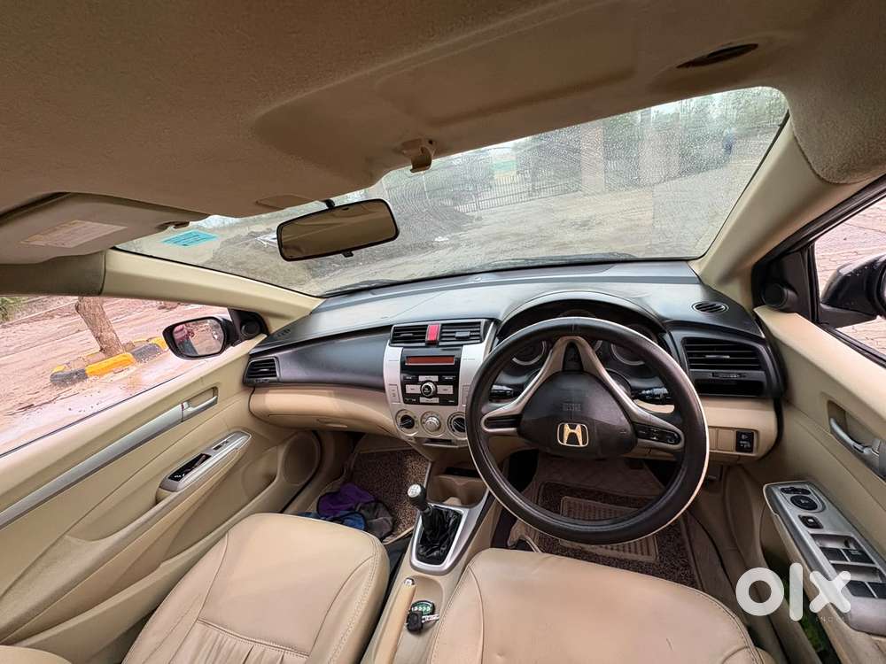 Honda City V At Exclusive, 2011, Petrol