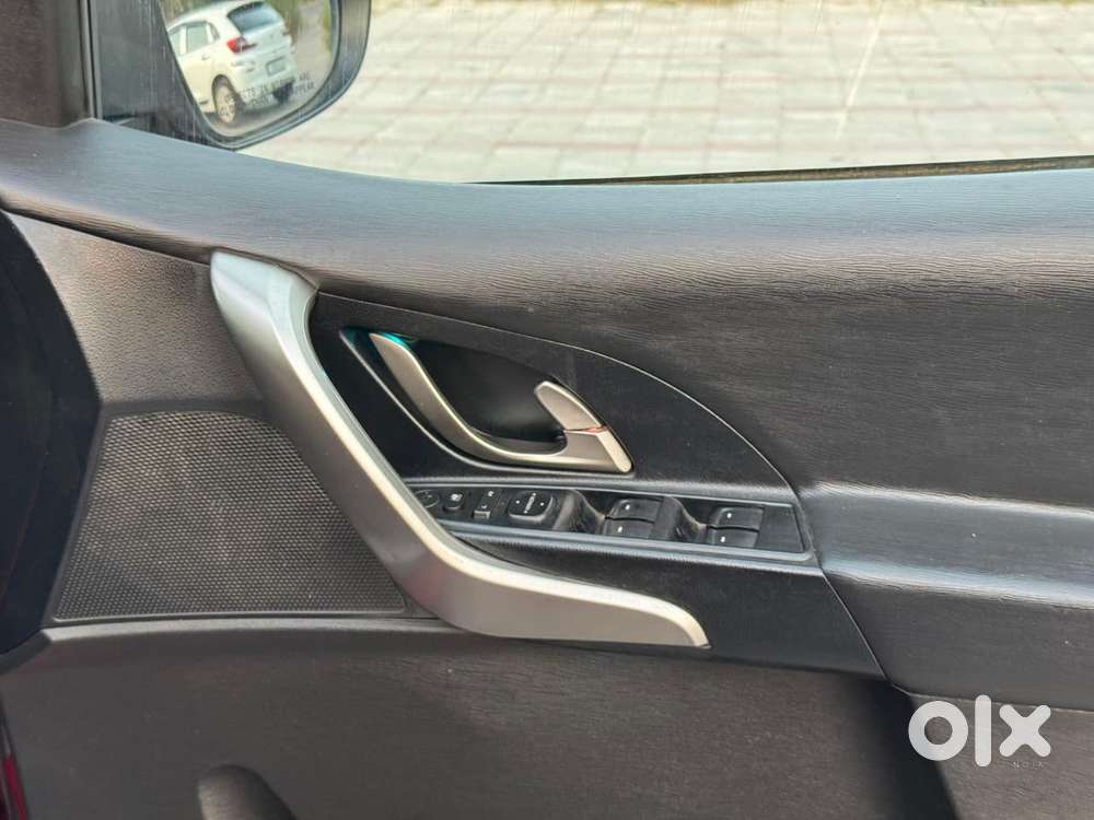 Mahindra Xuv500 W9 At 1.99, 2018, Diesel