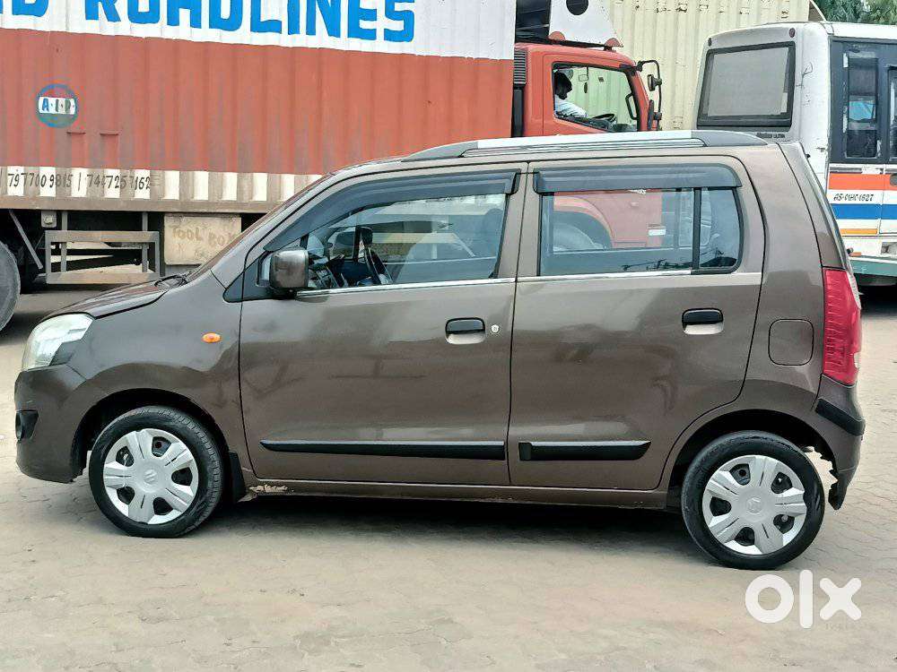 Maruti Suzuki Wagon R Vxi Amt1.2, 2018, Petrol