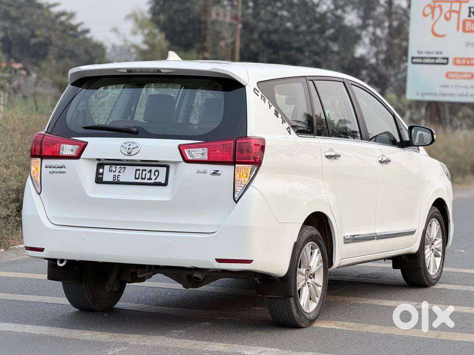 Toyota Innova Crysta