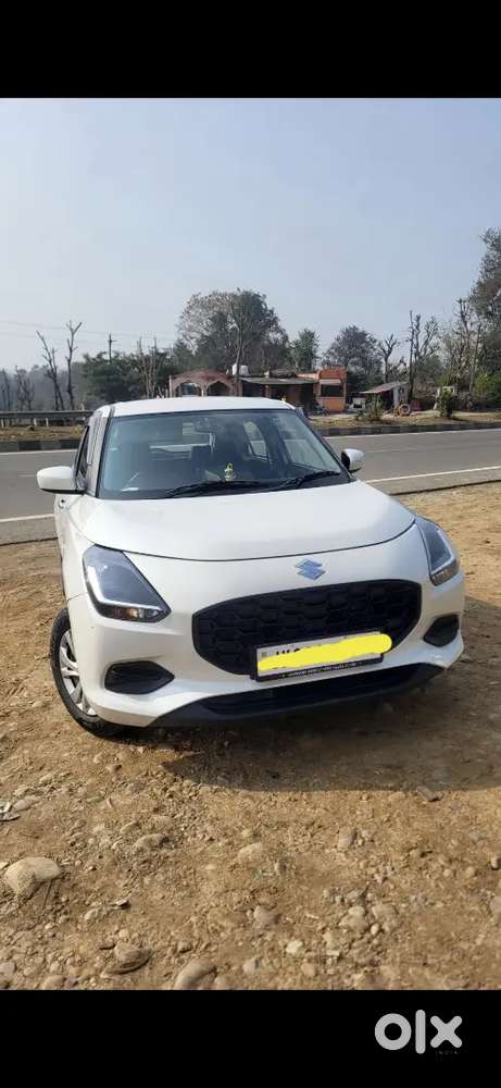 Maruti Suzuki Swift 2025 Petrol 32000 Km Driven