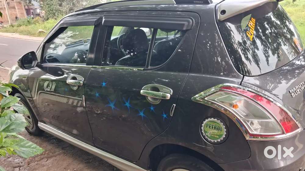 Maruti Suzuki Swift 2016 Petrol 64000 Km Driven
