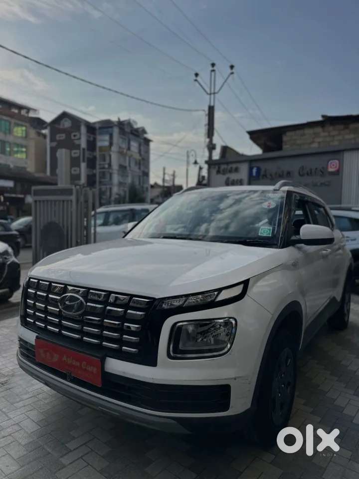 Hyundai Venue S 1.2 Petrol, 2024, Petrol