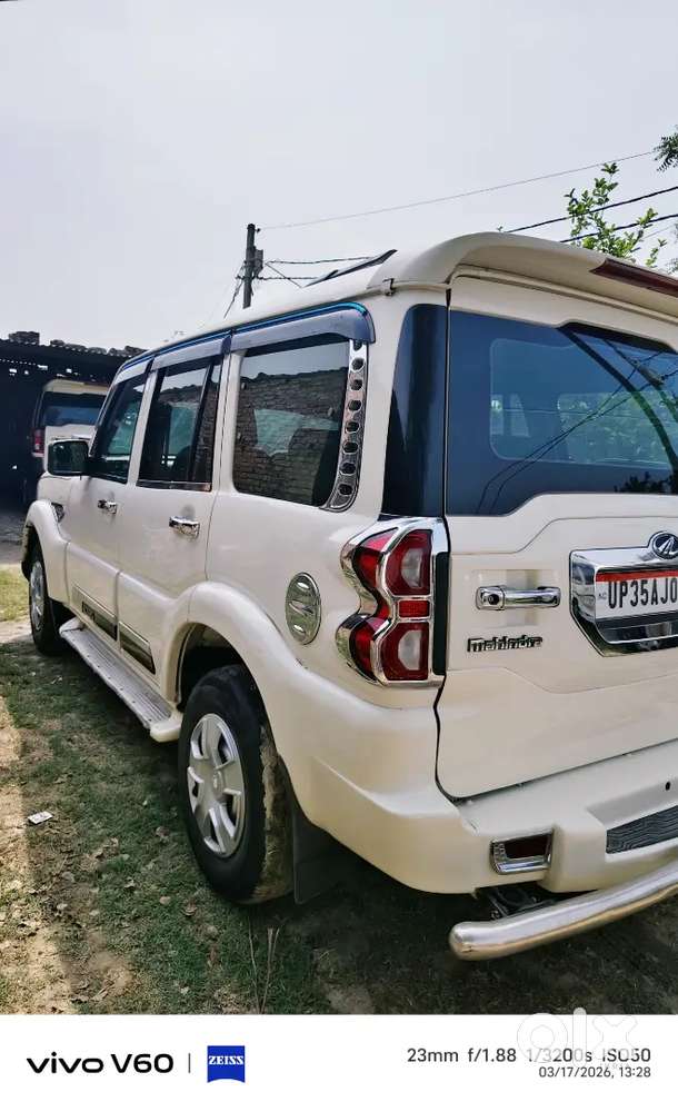 Mahindra Scorpio 2016 Diesel Well Maintained
