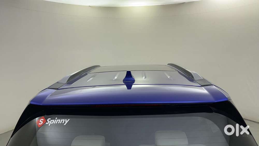 Mahindra Xuv700 2.2 Ax 7 Diesel At Luxury Pack Str, 2021, Diesel