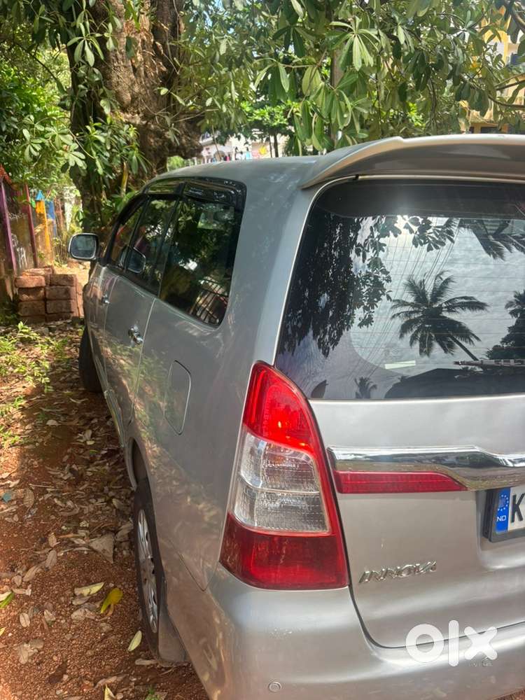 Toyota Innova 2011 Diesel Well Maintained