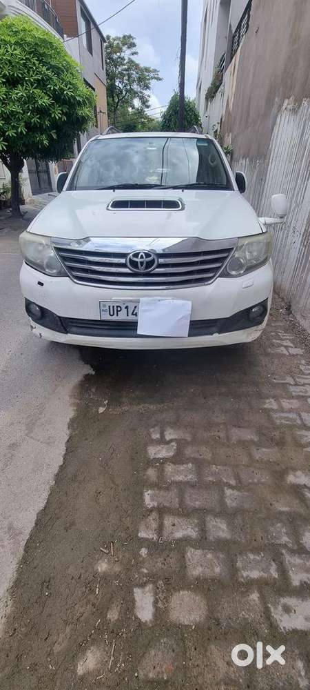 Toyota Fortuner 2014 Diesel Well Maintained