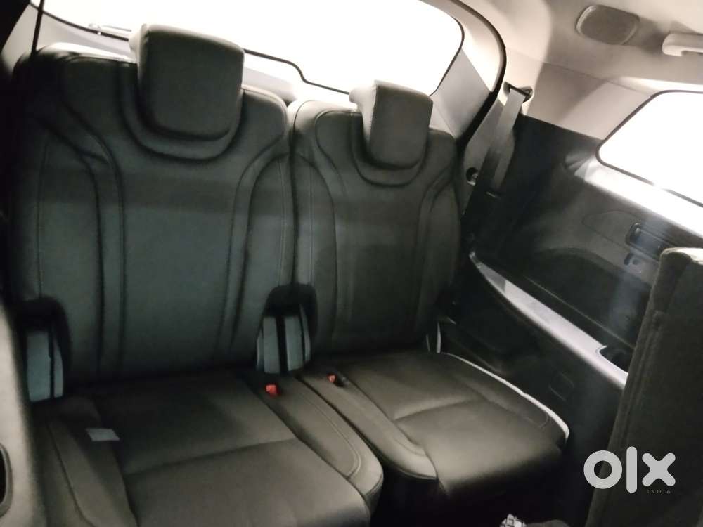 Mahindra Xuv700 2.0 Ax 7 Petrol At Luxury Pack Str, 2026, Petrol